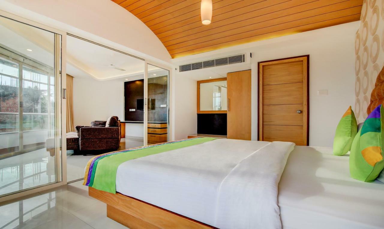 Hotel Cilantro By The Sea à Thiruvananthapuram Extérieur photo