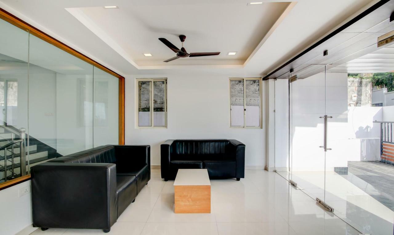Hotel Cilantro By The Sea à Thiruvananthapuram Extérieur photo