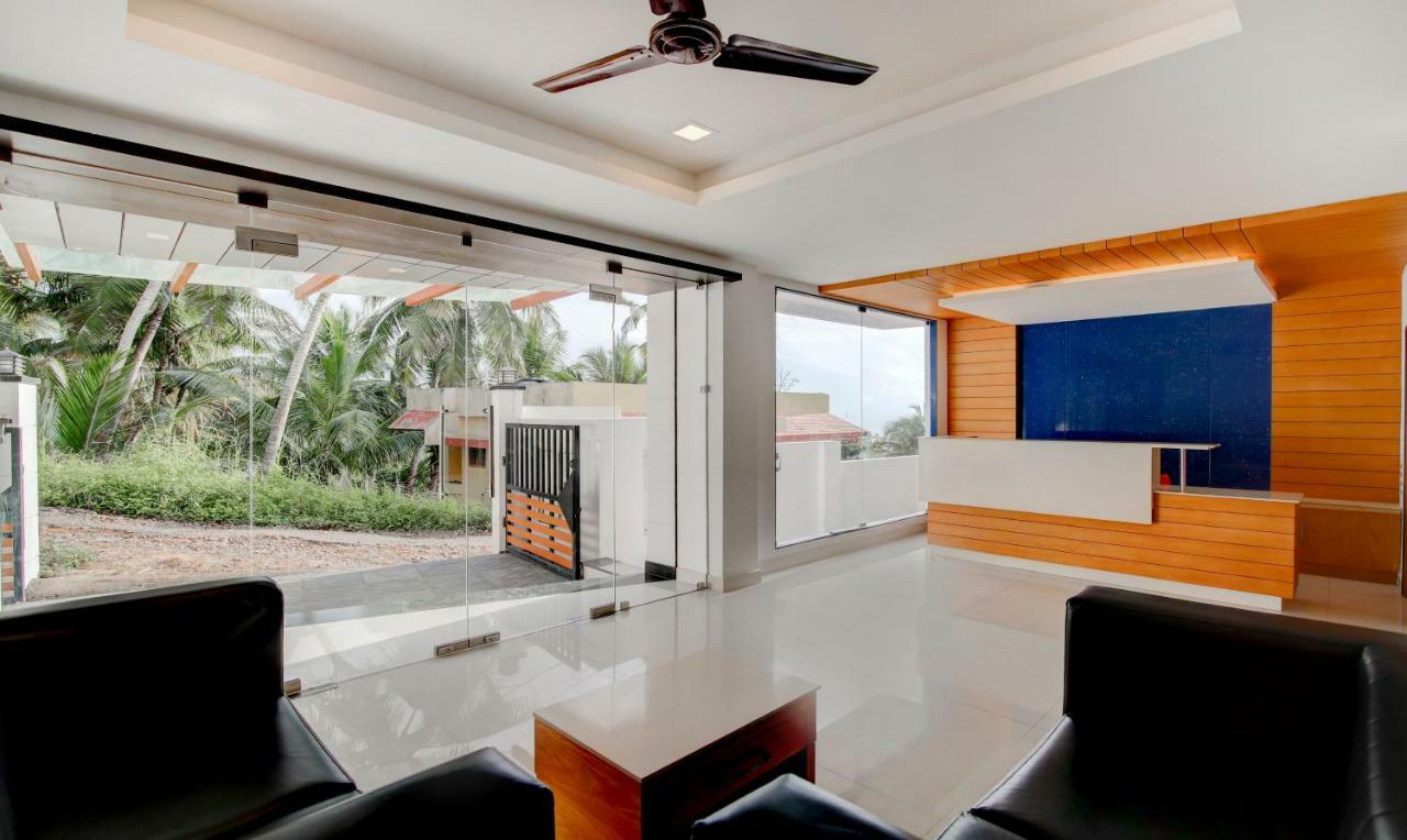Hotel Cilantro By The Sea à Thiruvananthapuram Extérieur photo